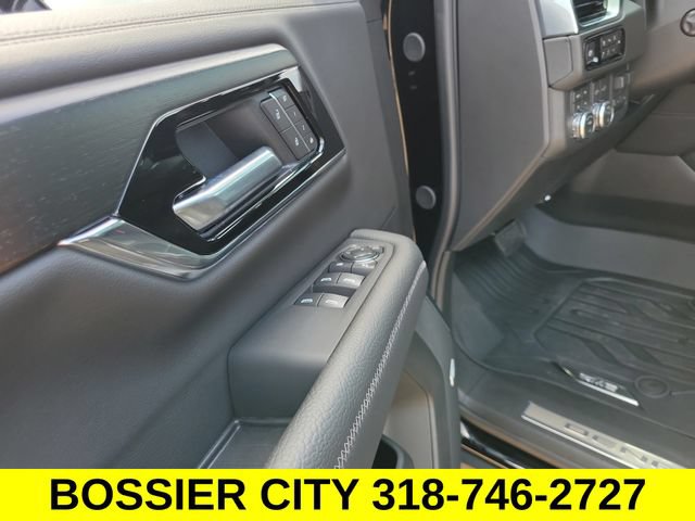 New 2026 GMC Yukon Denali w/ Denali Reserve Package AWD/4WD image 12