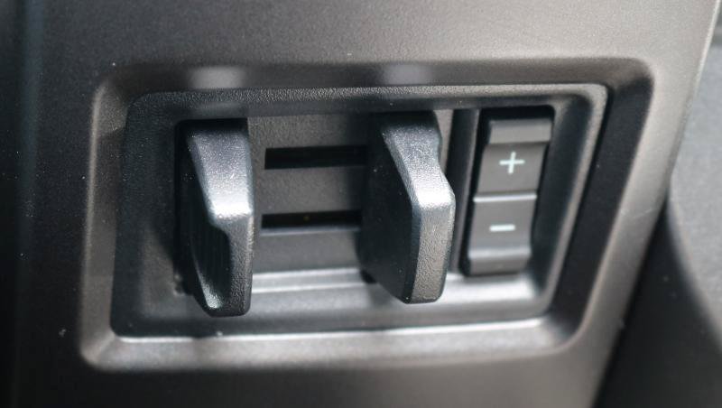 Used 2019 Ford Expedition Max Limited RWD image 15