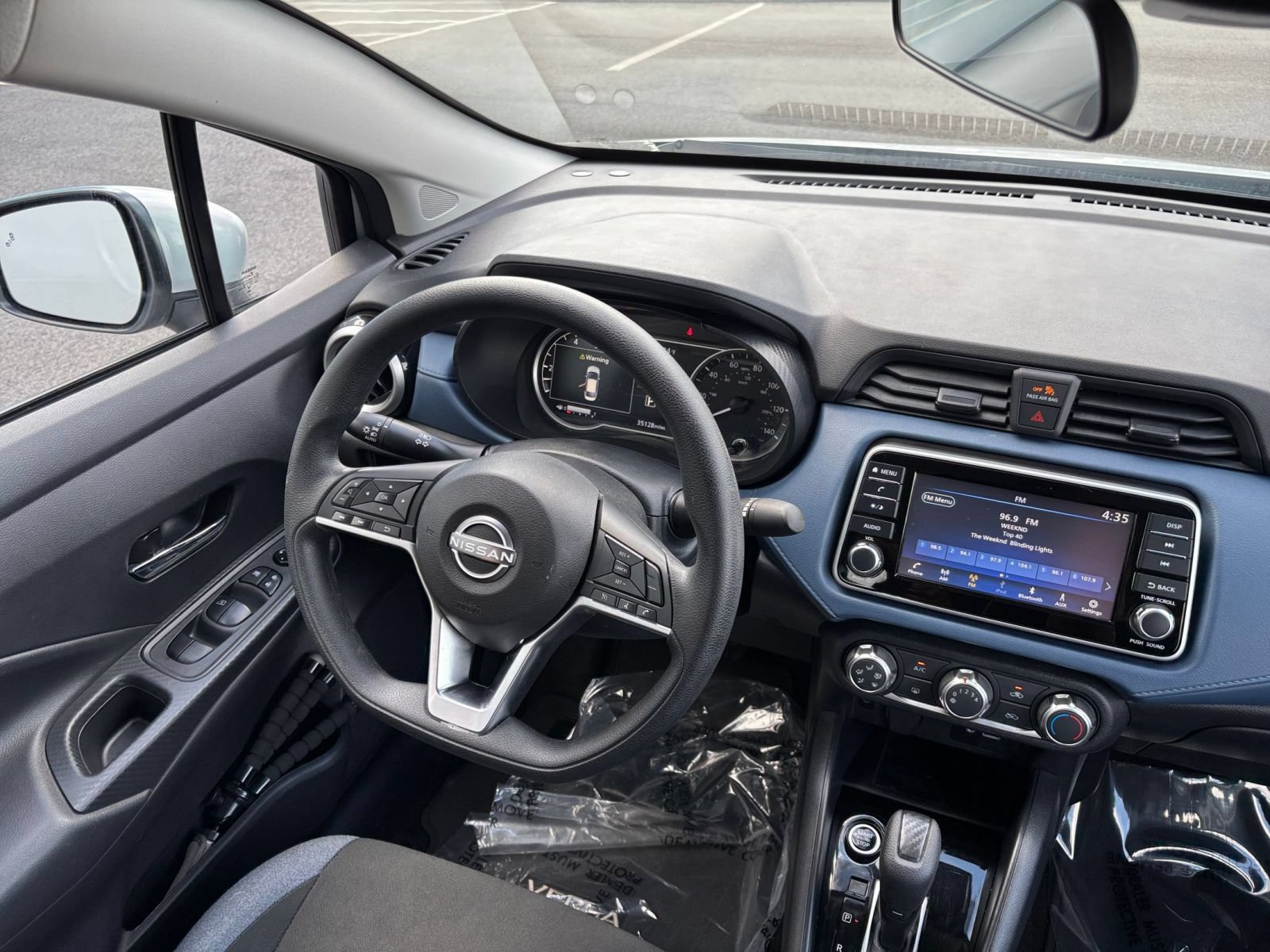 Used 2025 Nissan Versa SV FWD image 29