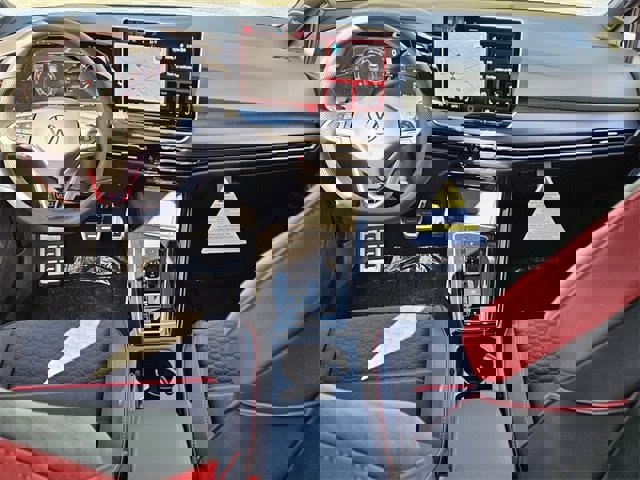 New 2026 Volkswagen GTI SE image 8