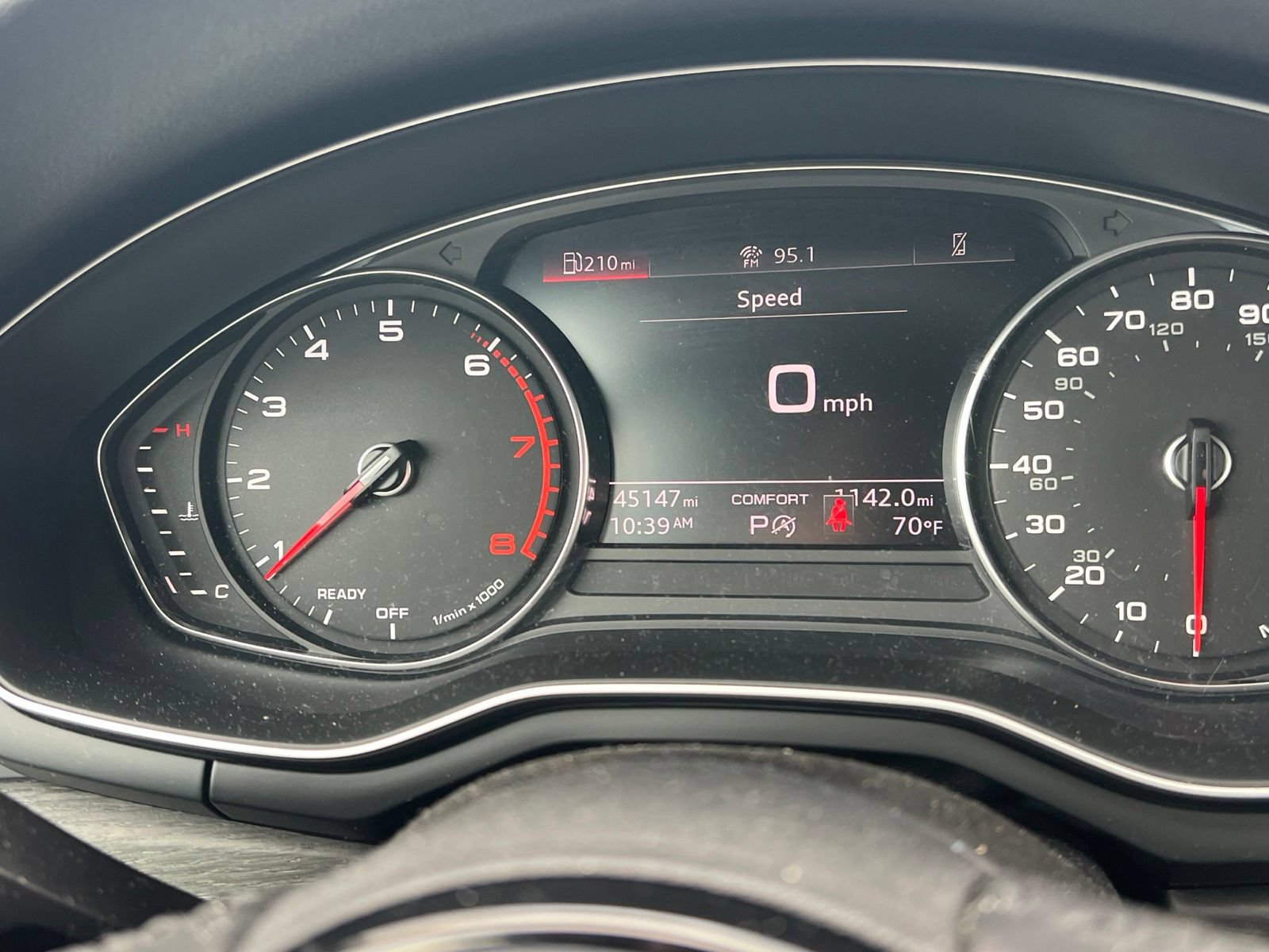 Used 2020 Audi A4 2.0T Premium FWD image 5