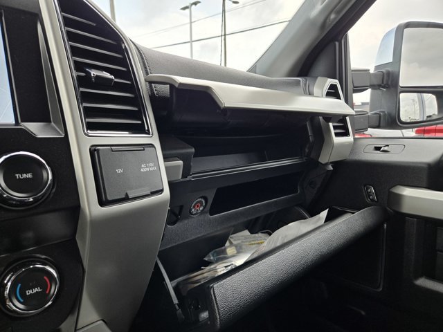 Used 2020 Ford F350 Lariat w/ Chrome Package AWD/4WD image 14