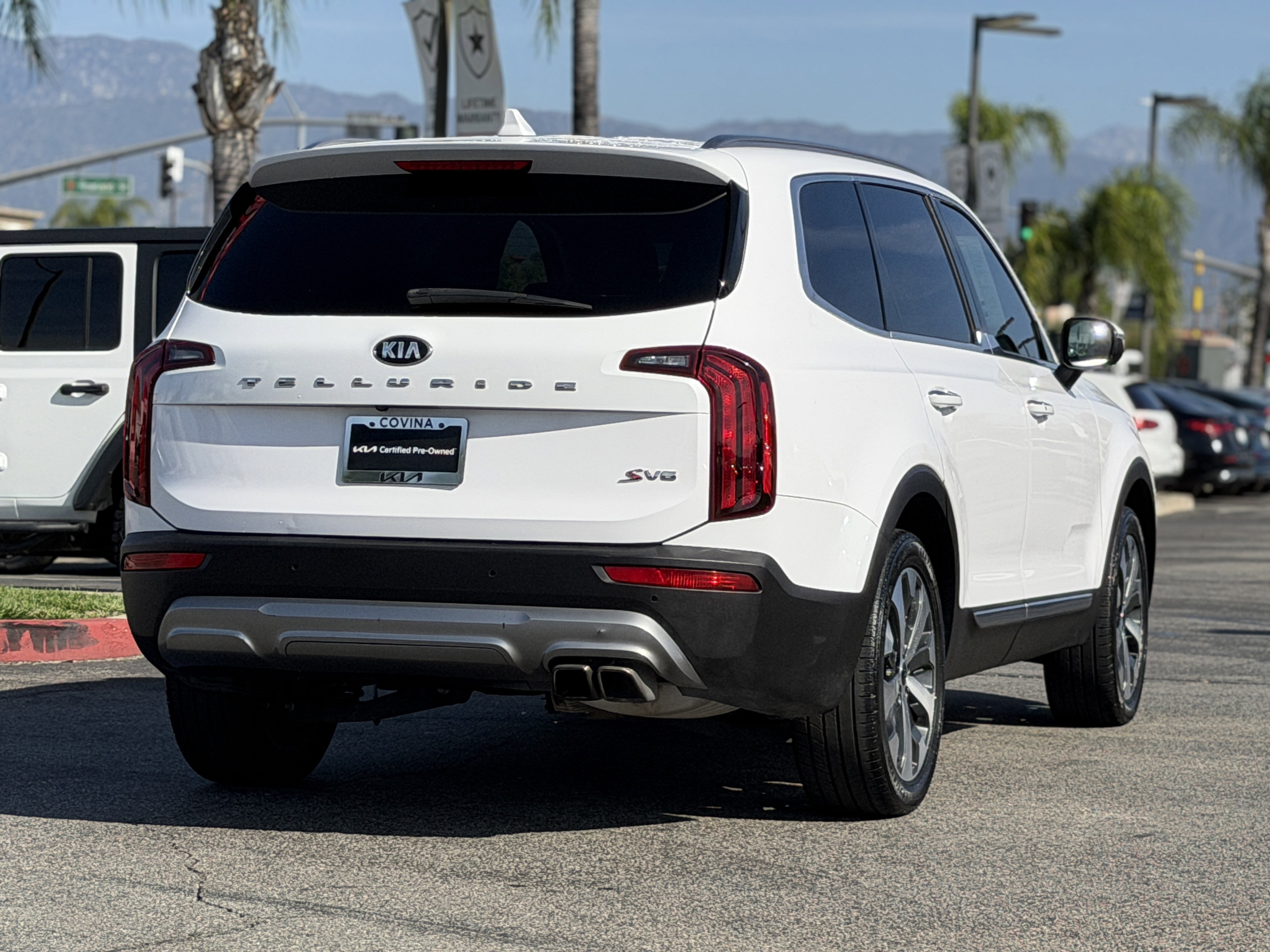 Certified 2021 Kia Telluride S image 8