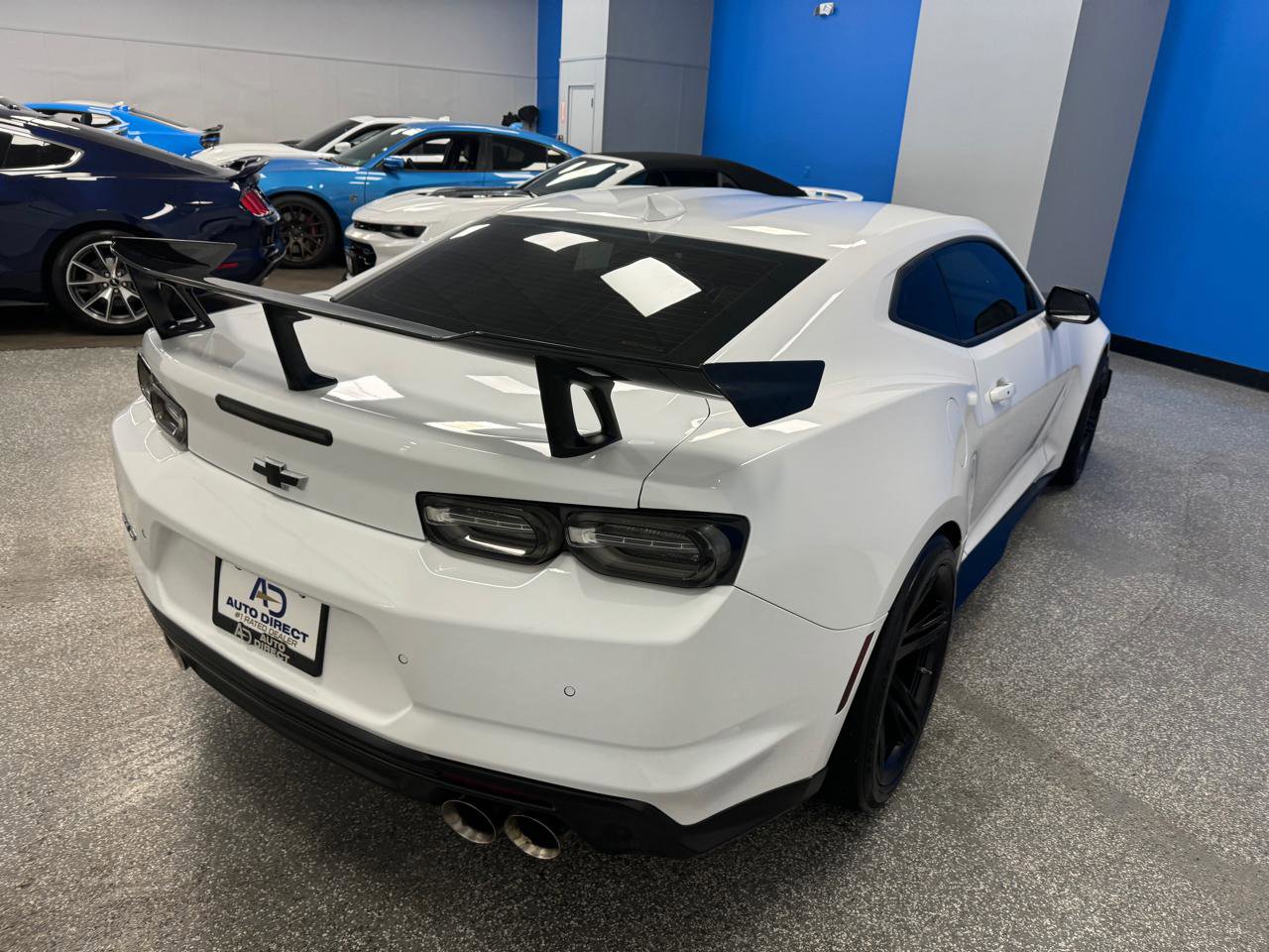 Used 2019 Chevrolet Camaro ZL1 RWD image 7