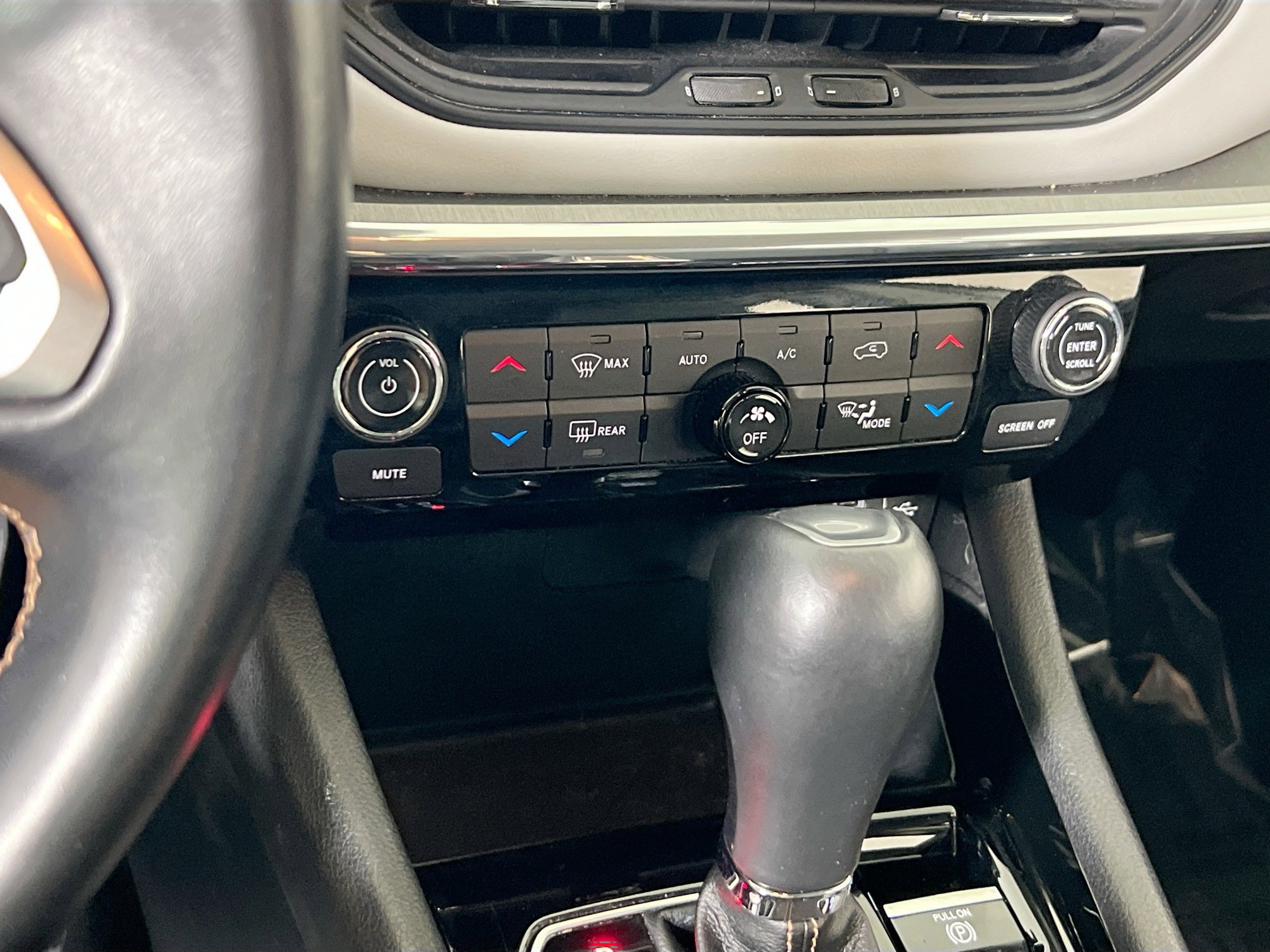 Used 2022 Jeep Compass Limited image 14