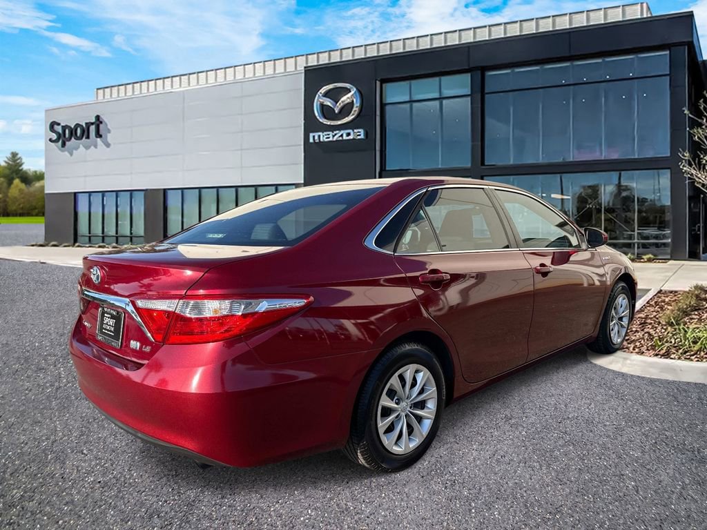 Used 2016 Toyota Camry LE FWD image 3