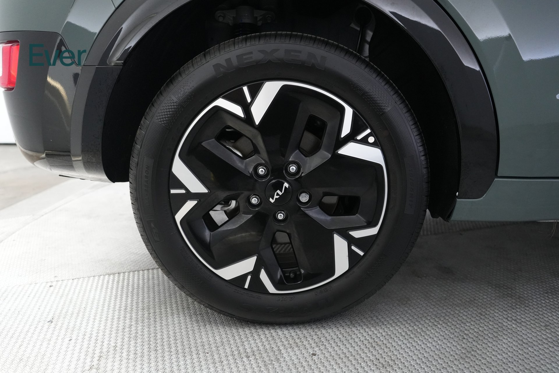 Used 2025 Kia Niro Wind FWD image 21