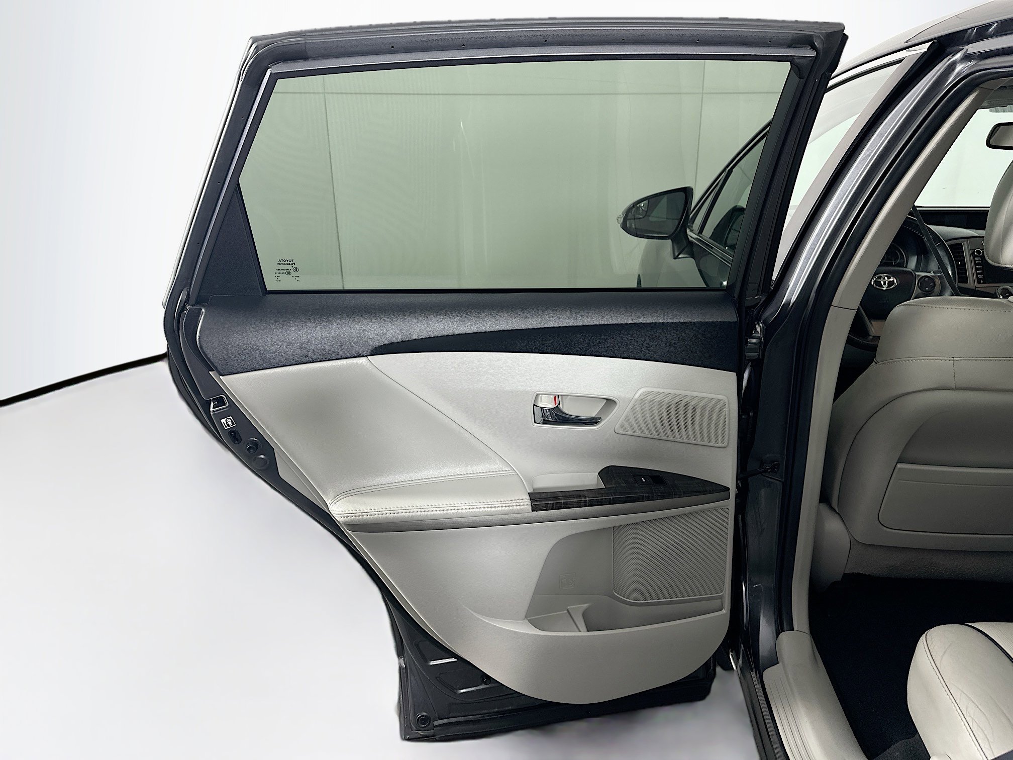 Used 2013 Toyota Venza Limited image 27