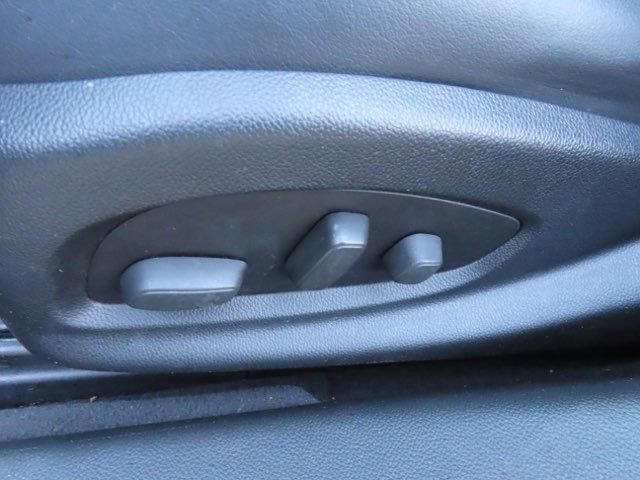 Used 2014 Buick LaCrosse Leather w/ Driver Confidence Package image 19