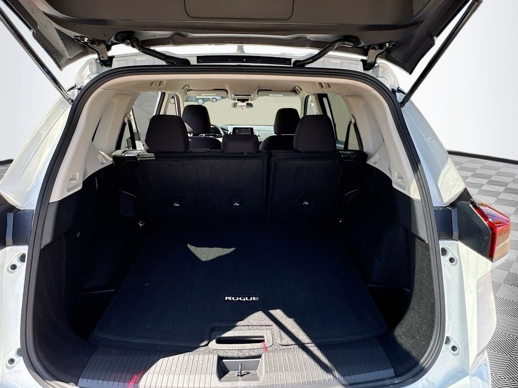Certified 2026 Nissan Rogue S FWD image 24