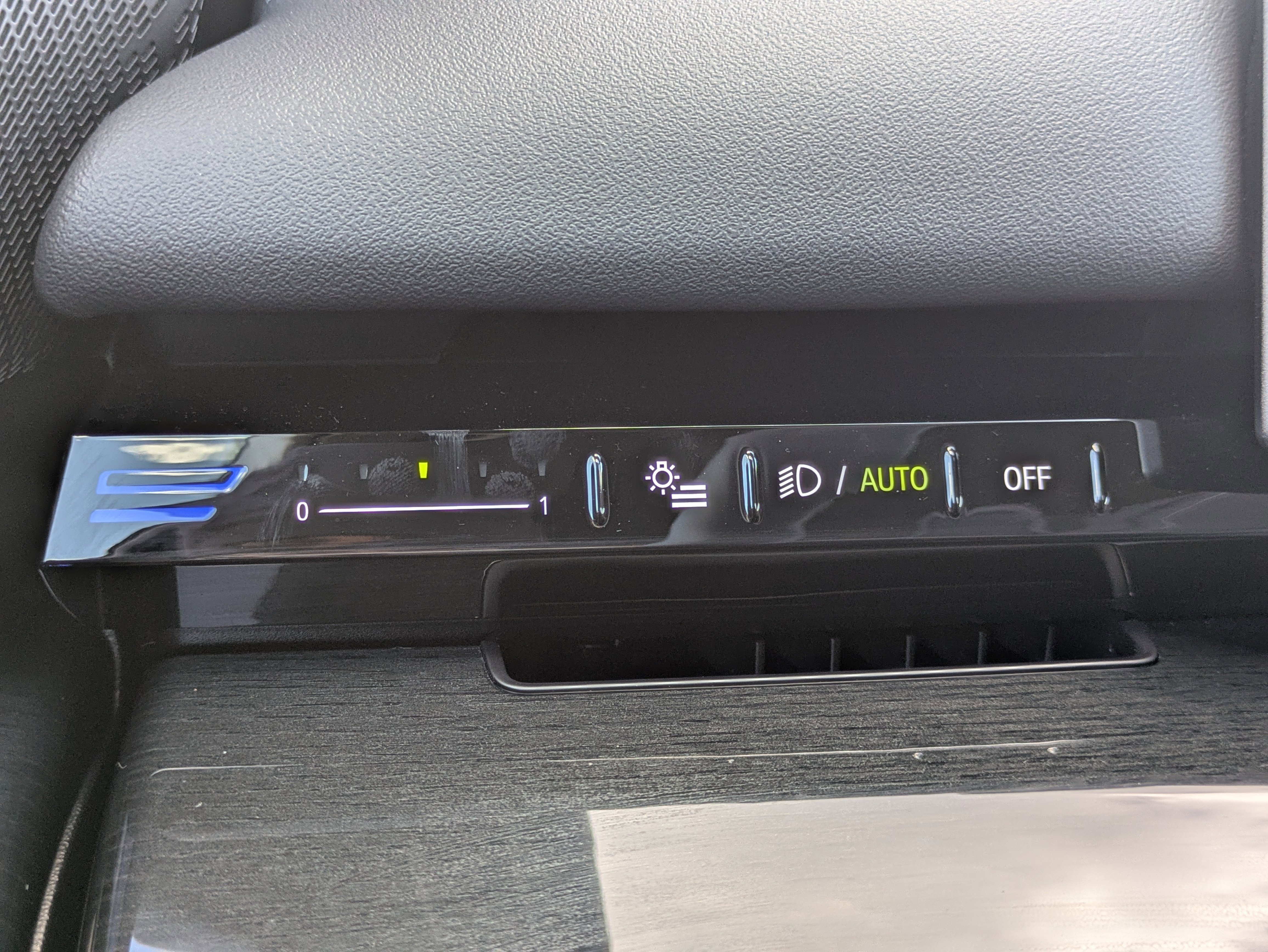 Used 2026 BMW 530i w/ M Sport Package image 32