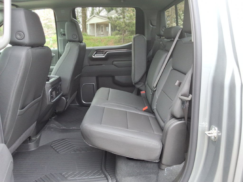 New 2026 Chevrolet Silverado 1500 LTZ w/ LTZ Premium Package AWD/4WD image 18