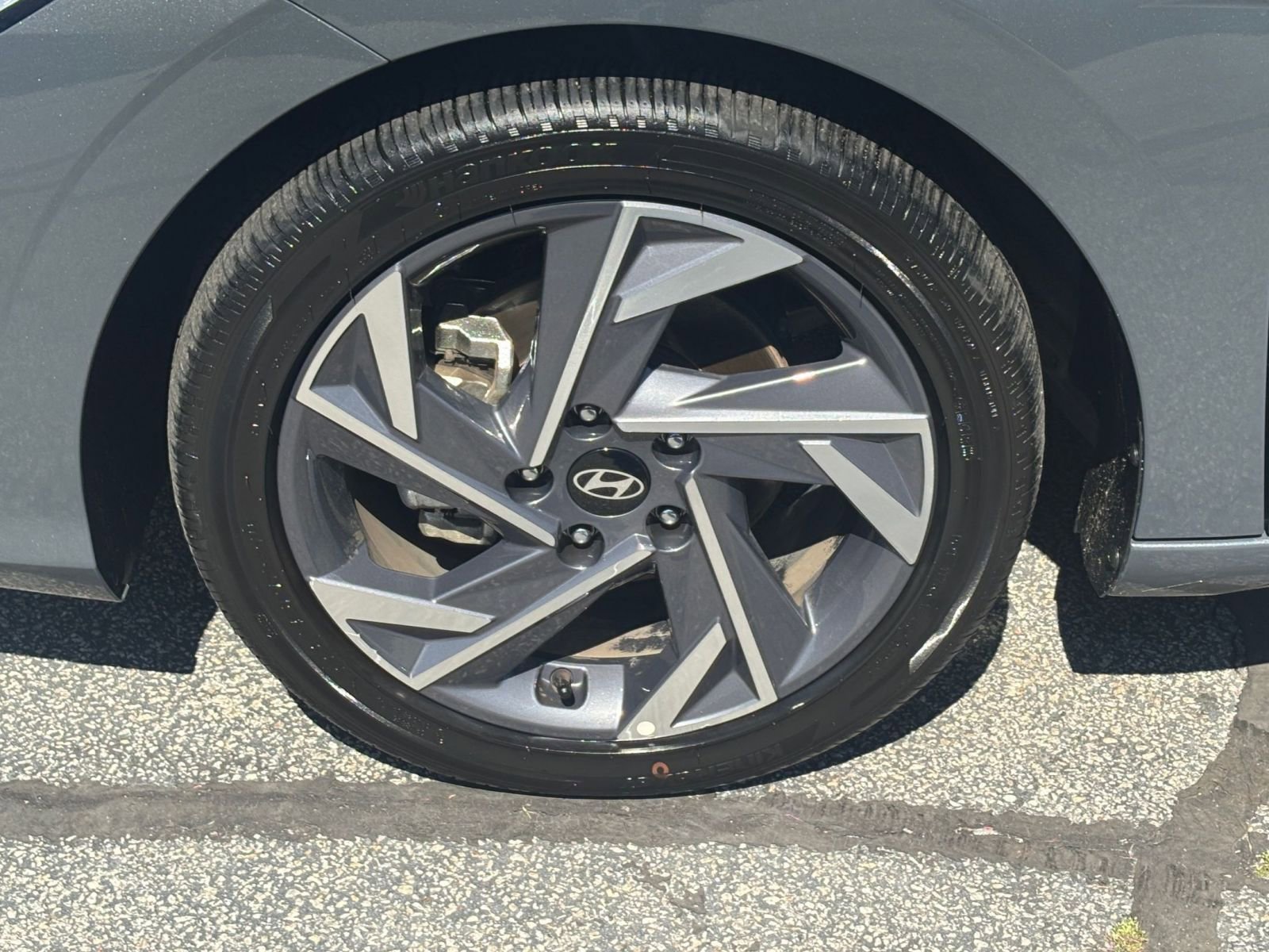 Used 2025 Hyundai Elantra SEL image 31