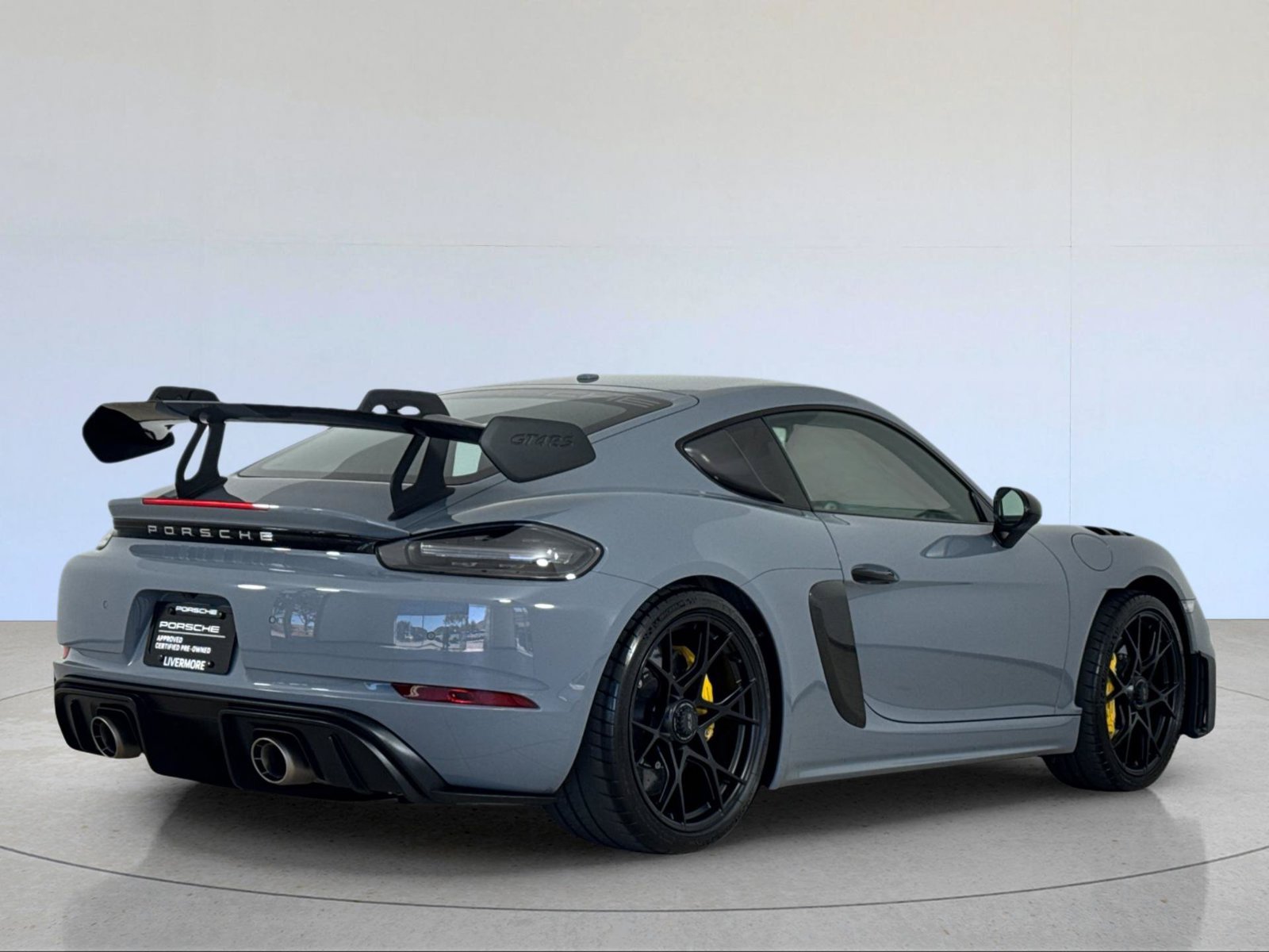 Certified 2025 Porsche 718 Cayman GT4 RS w/ Weissach Package RWD image 7