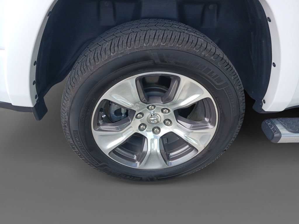 Used 2021 RAM 1500 Laramie AWD/4WD image 10