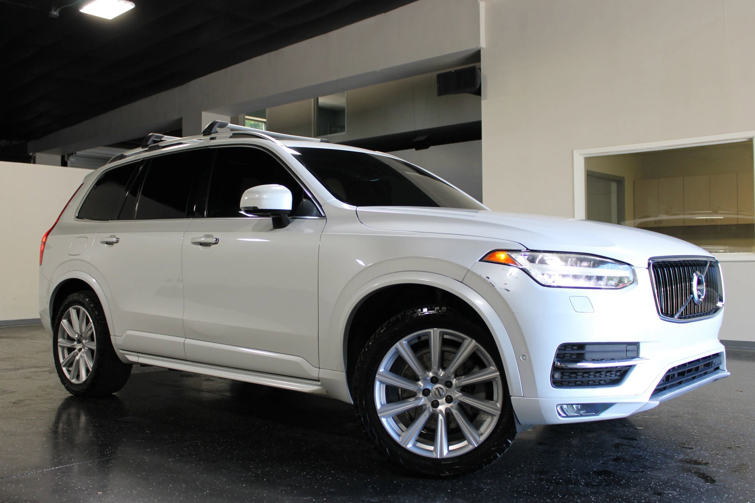 Used 2017 Volvo XC90 T6 Momentum w/ Vision Package