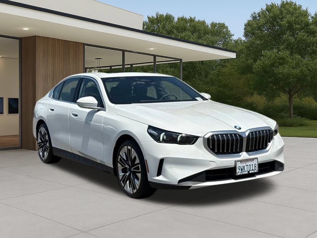 Used 2026 BMW 530i RWD image 6