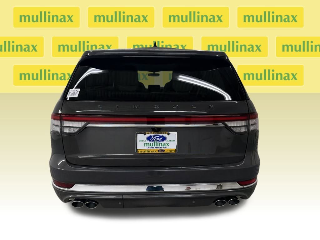 Used 2023 Lincoln Aviator Black Label w/ Dynamic Handling Package image 9