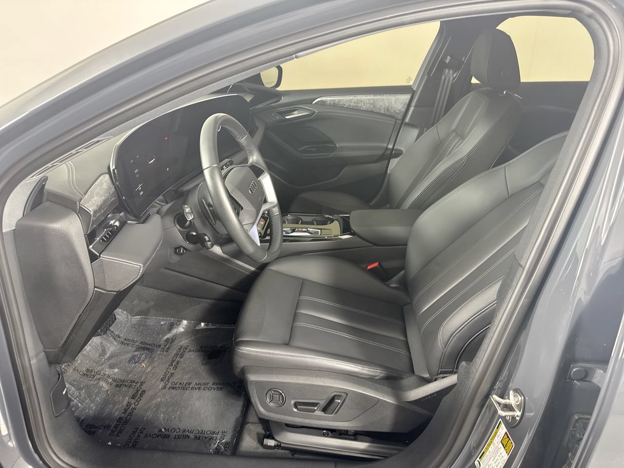 Used 2025 Audi A6 e-tron Premium w/ Ultra Package AWD/4WD image 2