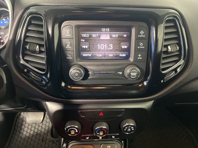 Certified 2018 Jeep Compass Latitude image 21