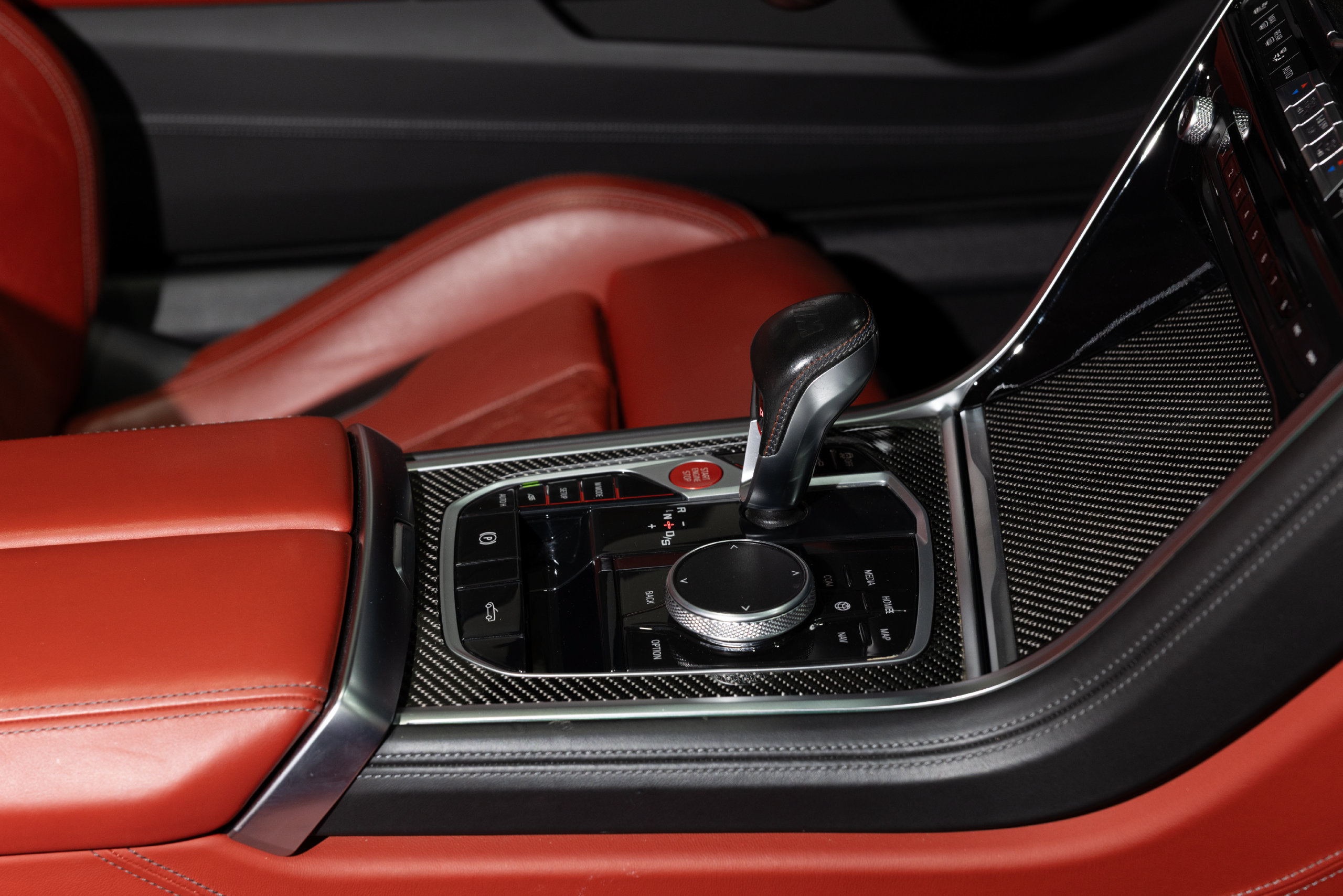 Used 2024 BMW M8 Competition AWD/4WD image 43