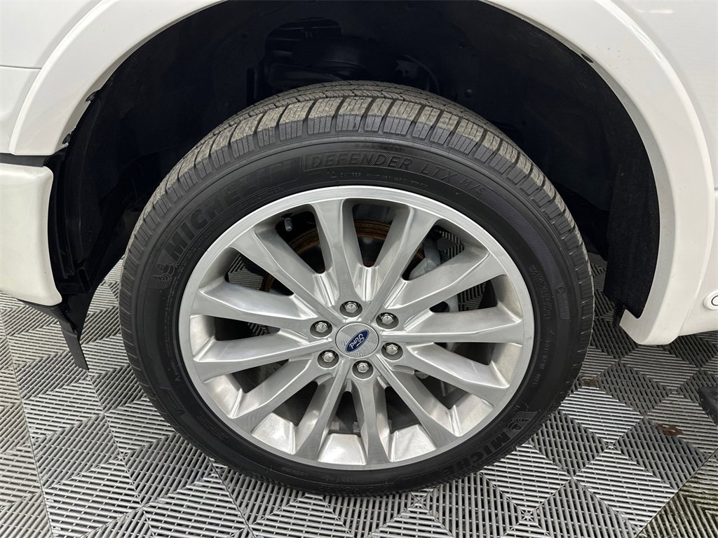 Used 2018 Ford F150 Limited w/ Trailer Tow Package image 13