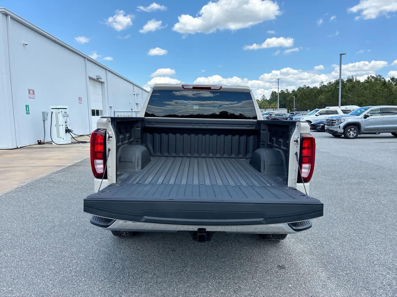 New 2026 GMC Sierra 1500 Pro w/ Pro Value Package AWD/4WD image 24