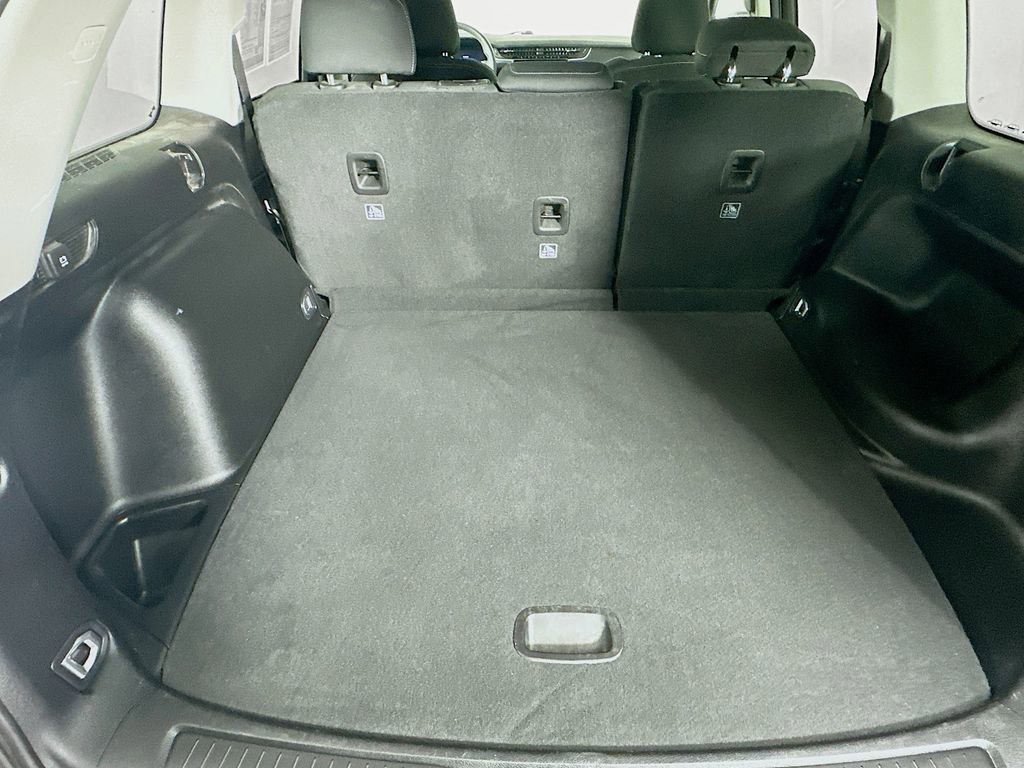 Certified 2023 Jeep Grand Cherokee Laredo image 35