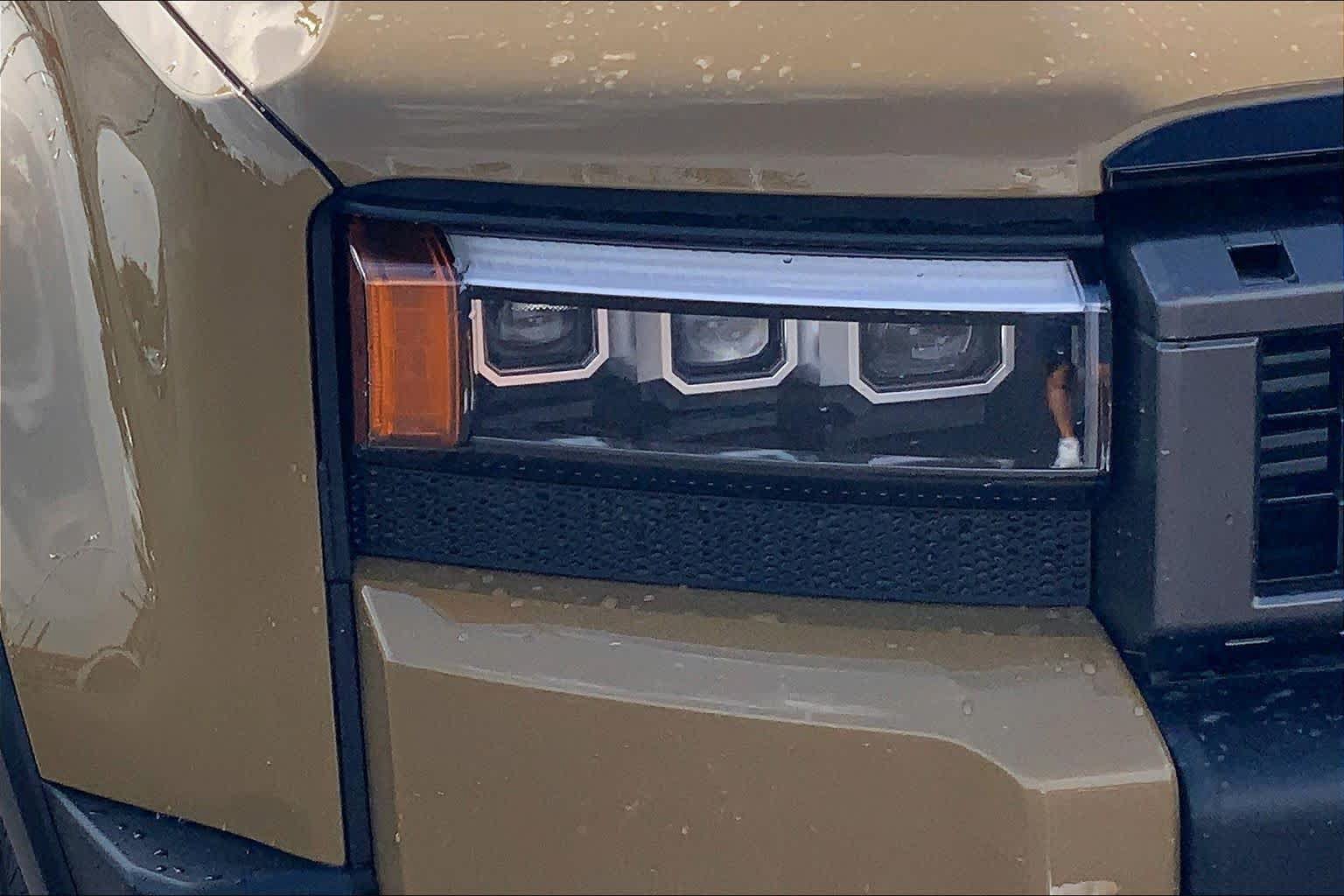 New 2027 Toyota Land Cruiser w/ Premium Package AWD/4WD image 13