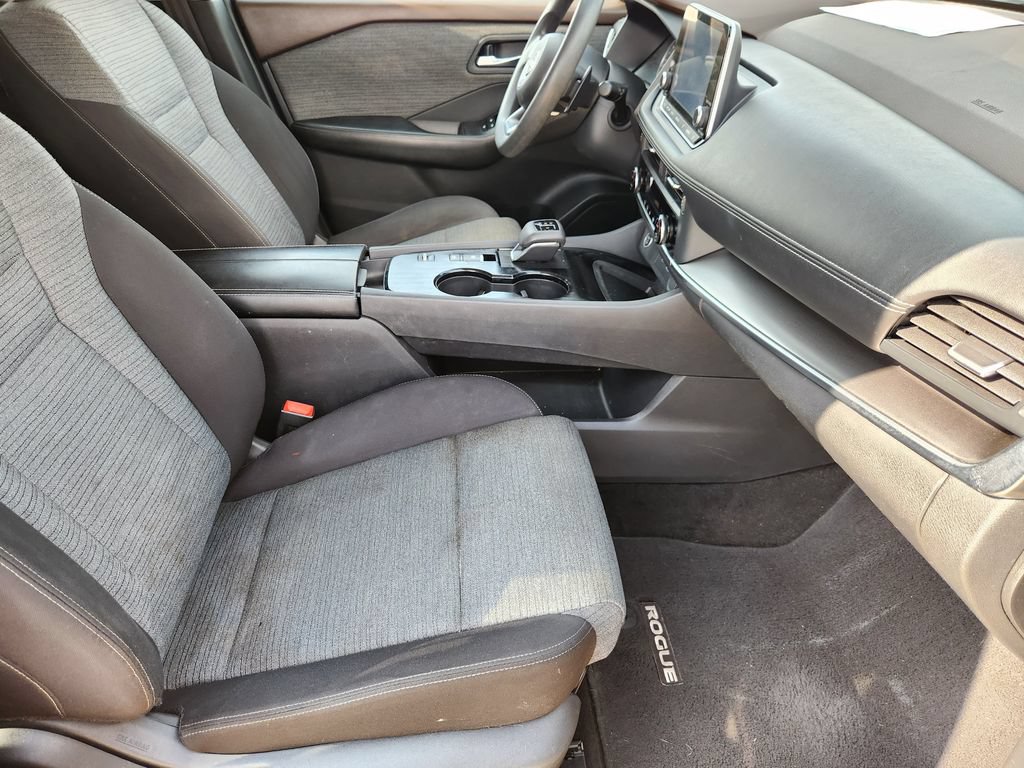 Used 2023 Nissan Rogue SV FWD image 15