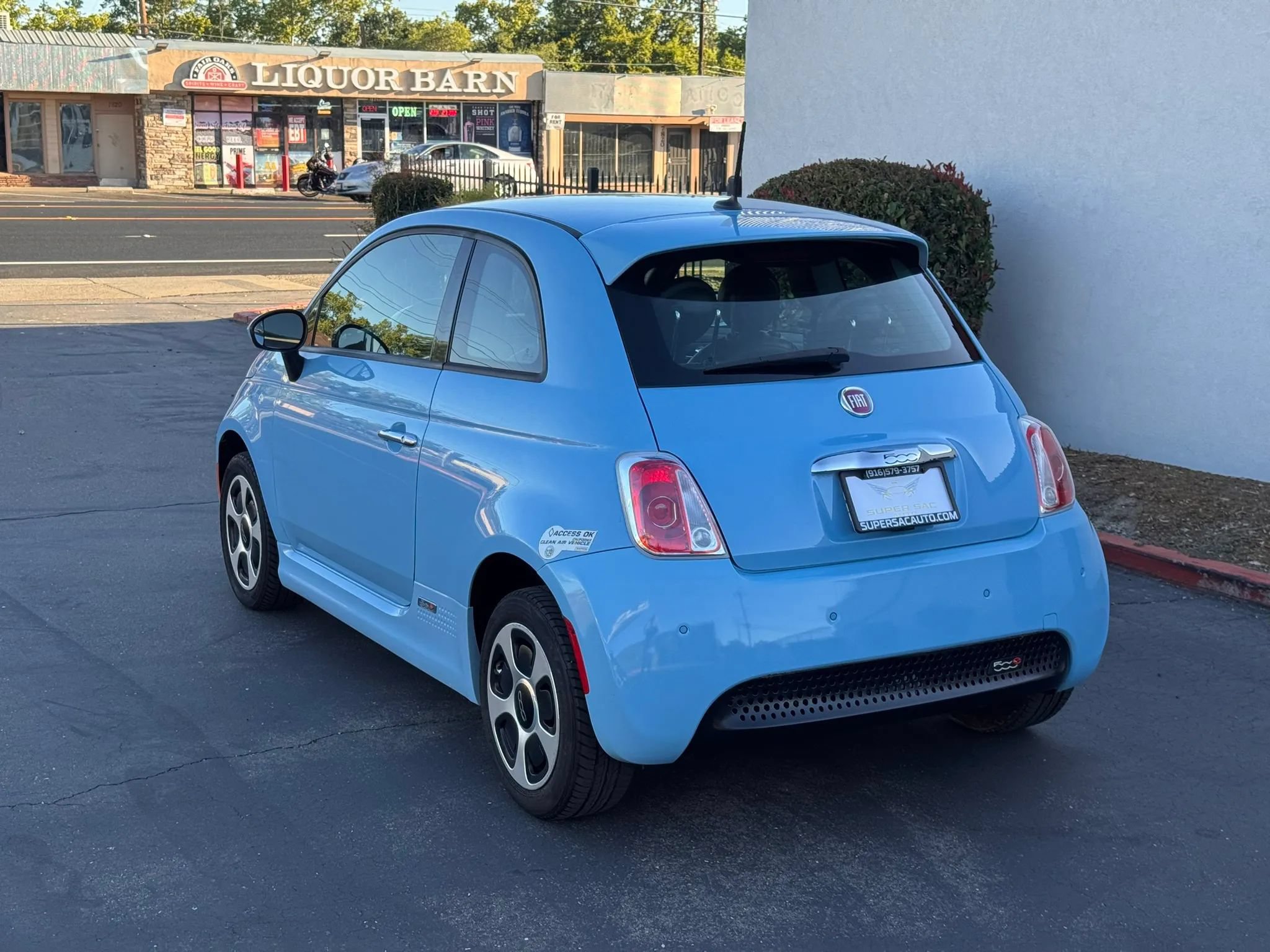 Used 2015 FIAT 500 e FWD image 4