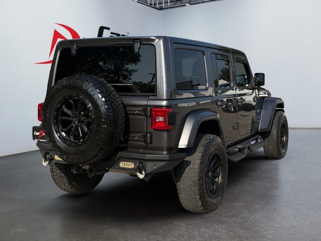 Used 2018 Jeep Wrangler Unlimited Sahara w/ Dual Top Group AWD/4WD image 9