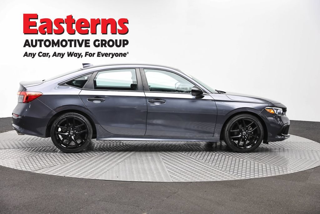 Used 2023 Honda Civic Sport image 4
