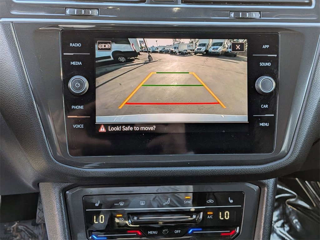 Used 2024 Volkswagen Tiguan SE image 21