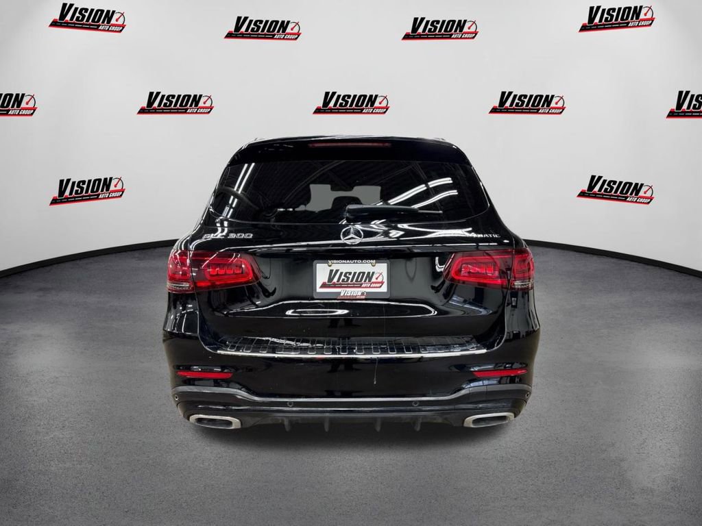 Used 2022 Mercedes-Benz GLC 300 4MATIC image 6