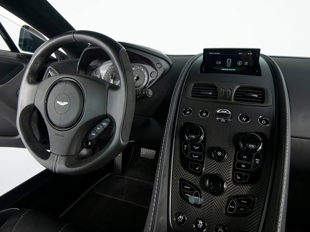 Used 2015 Aston Martin Vanquish RWD image 32