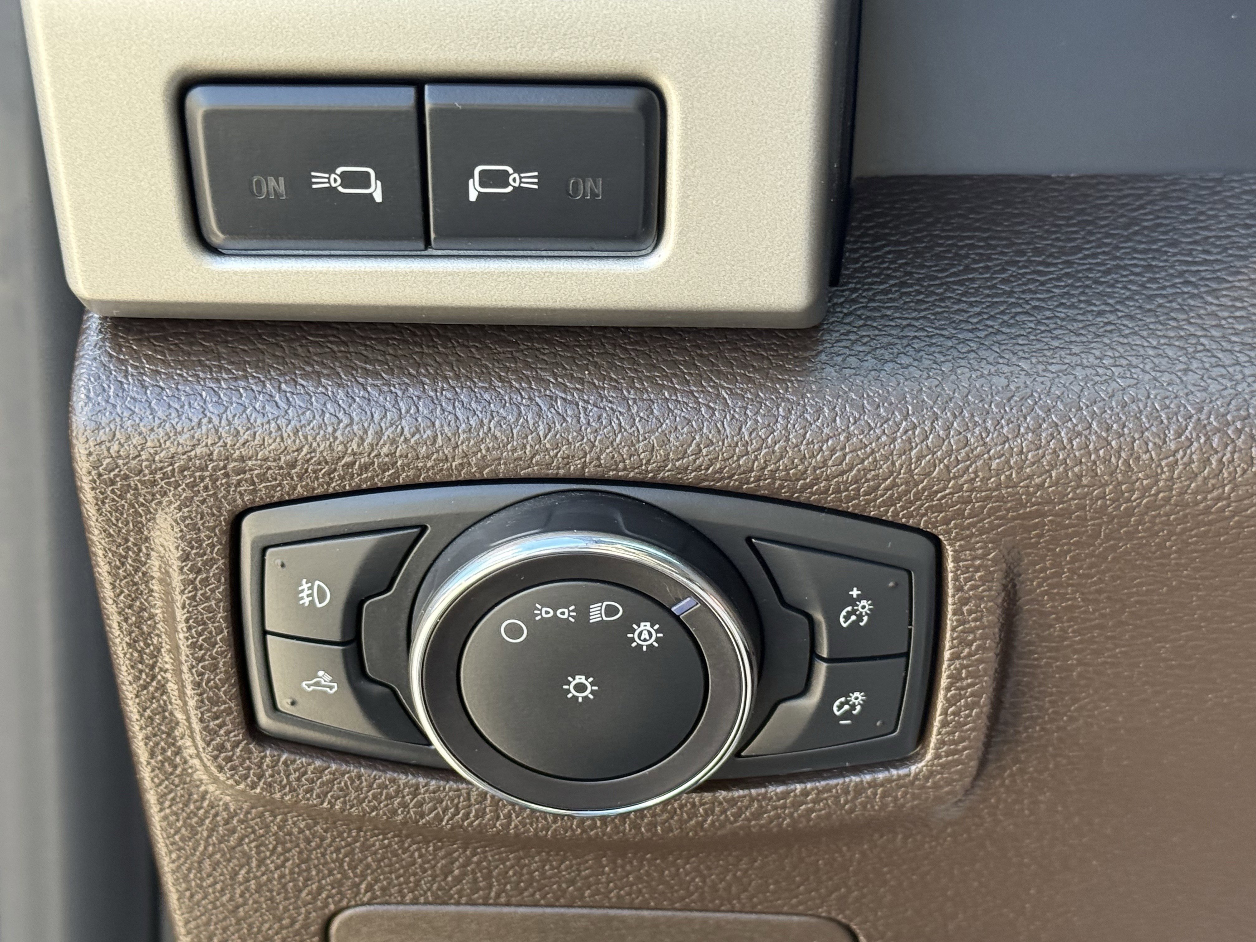 Used 2018 Ford F150 King Ranch w/ Equipment Group 601A Luxury image 26