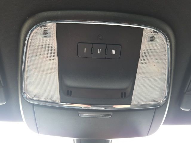 Used 2023 Dodge Charger GT image 27