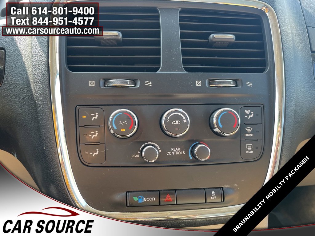 Used 2012 Dodge Grand Caravan SE image 21
