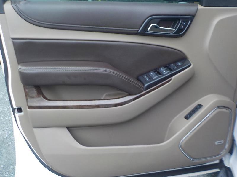 Used 2019 Chevrolet Suburban LT RWD image 10