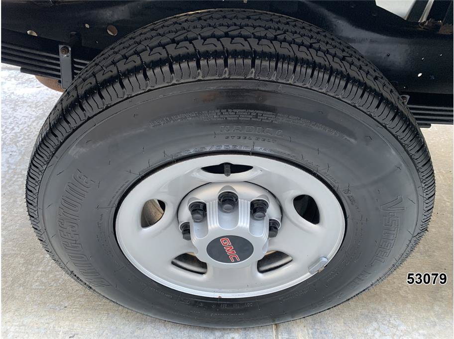 Used 2019 GMC Savana 3500 w/ Power Convenience Package RWD image 25