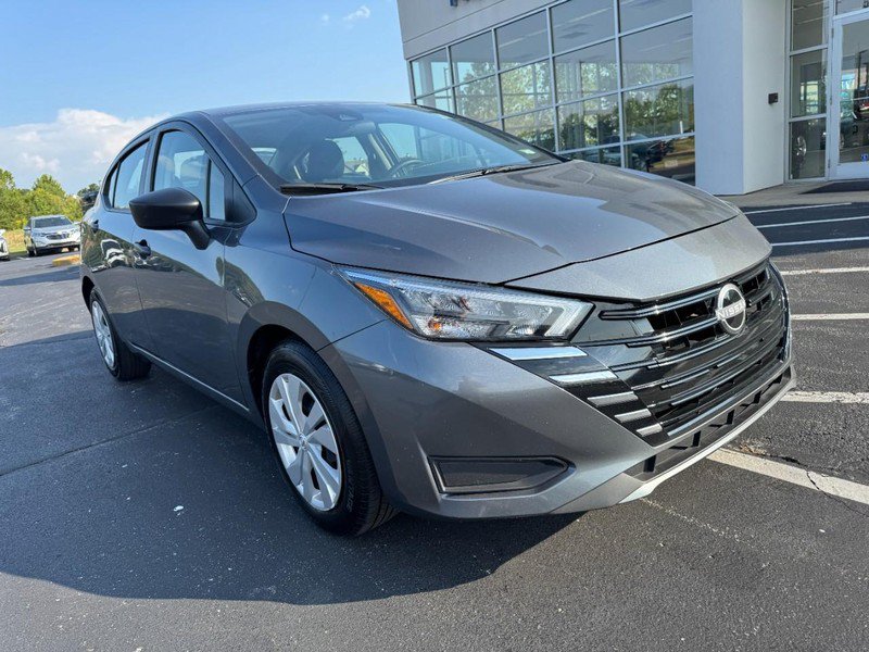 Used 2025 Nissan Versa S w/ Trunk Package FWD image 2