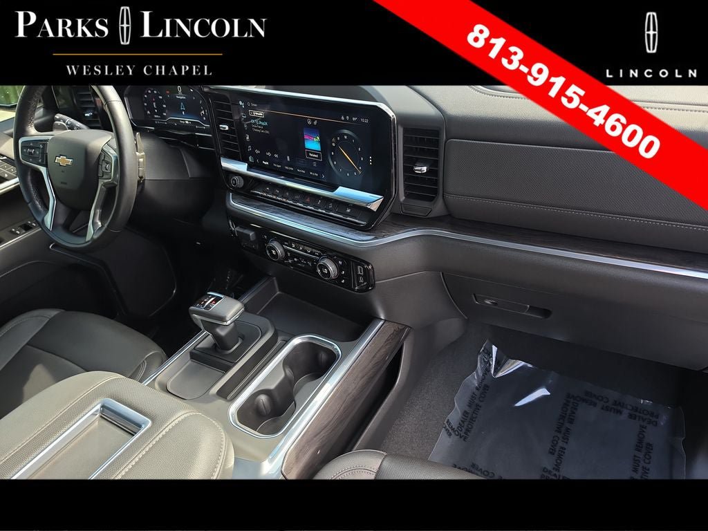 Used 2022 Chevrolet Silverado 1500 LTZ w/ Z71 Off-Road Package AWD/4WD image 9