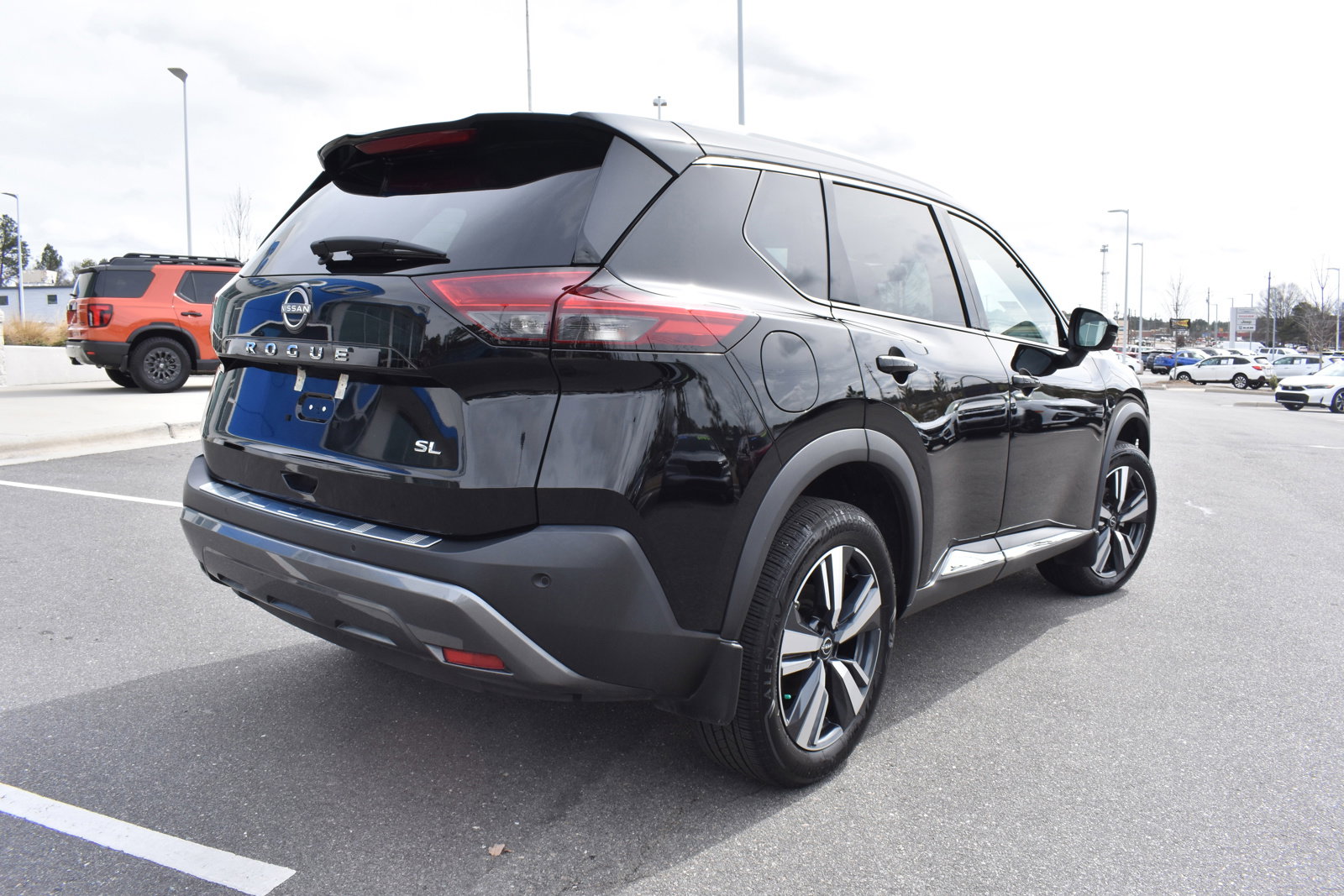 Used 2023 Nissan Rogue SL image 9