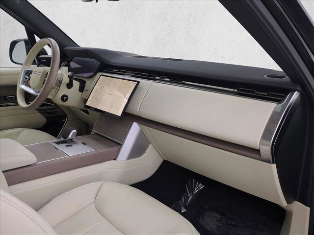 Certified 2024 Land Rover Range Rover SE AWD/4WD image 27