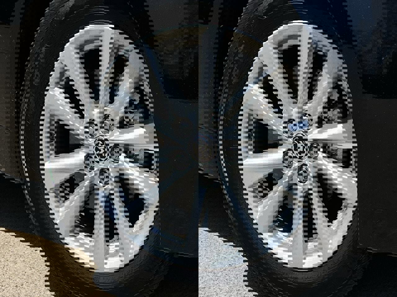 Used 2025 Toyota Corolla SE image 26