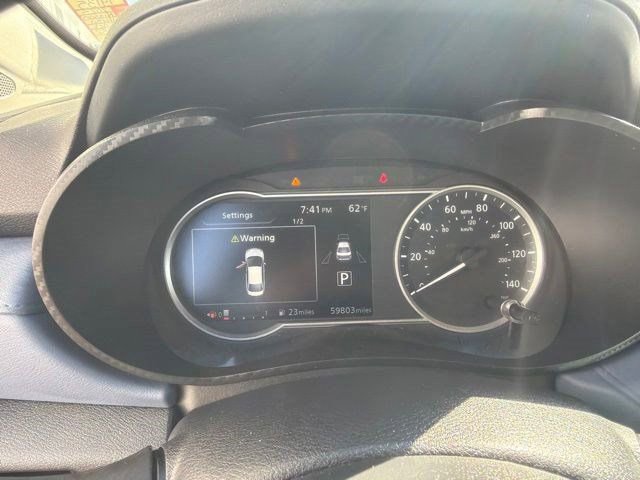 Used 2023 Nissan Versa SV FWD image 14