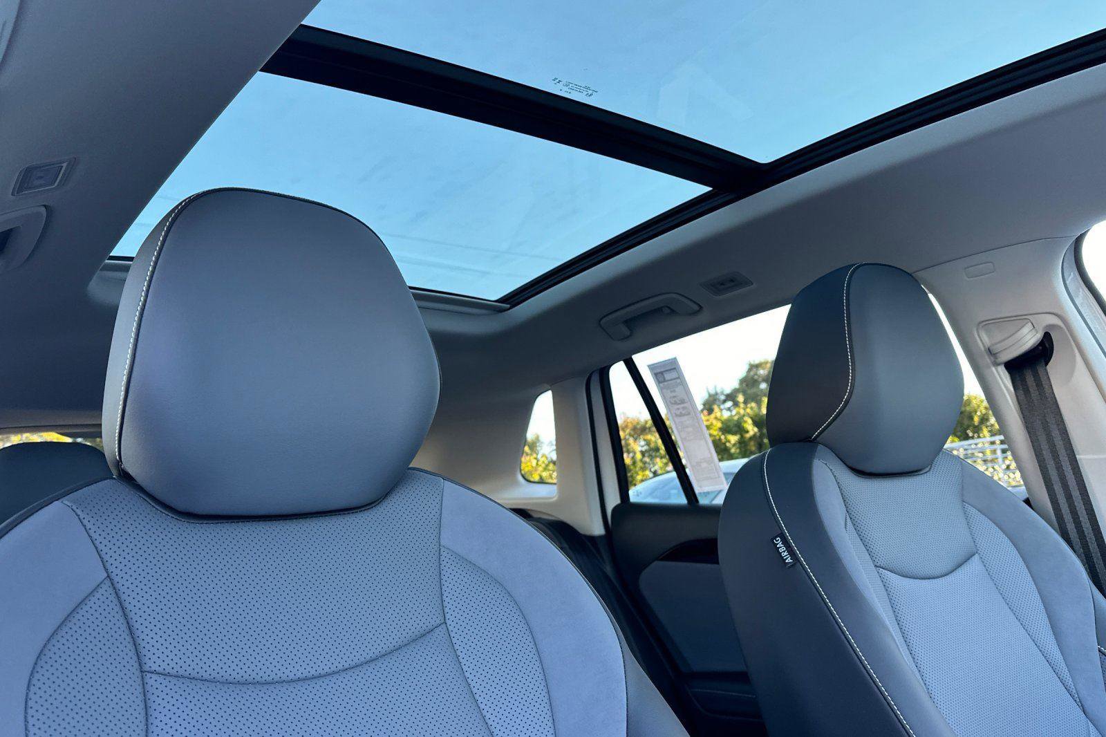 New 2026 Volkswagen Tiguan SE image 16