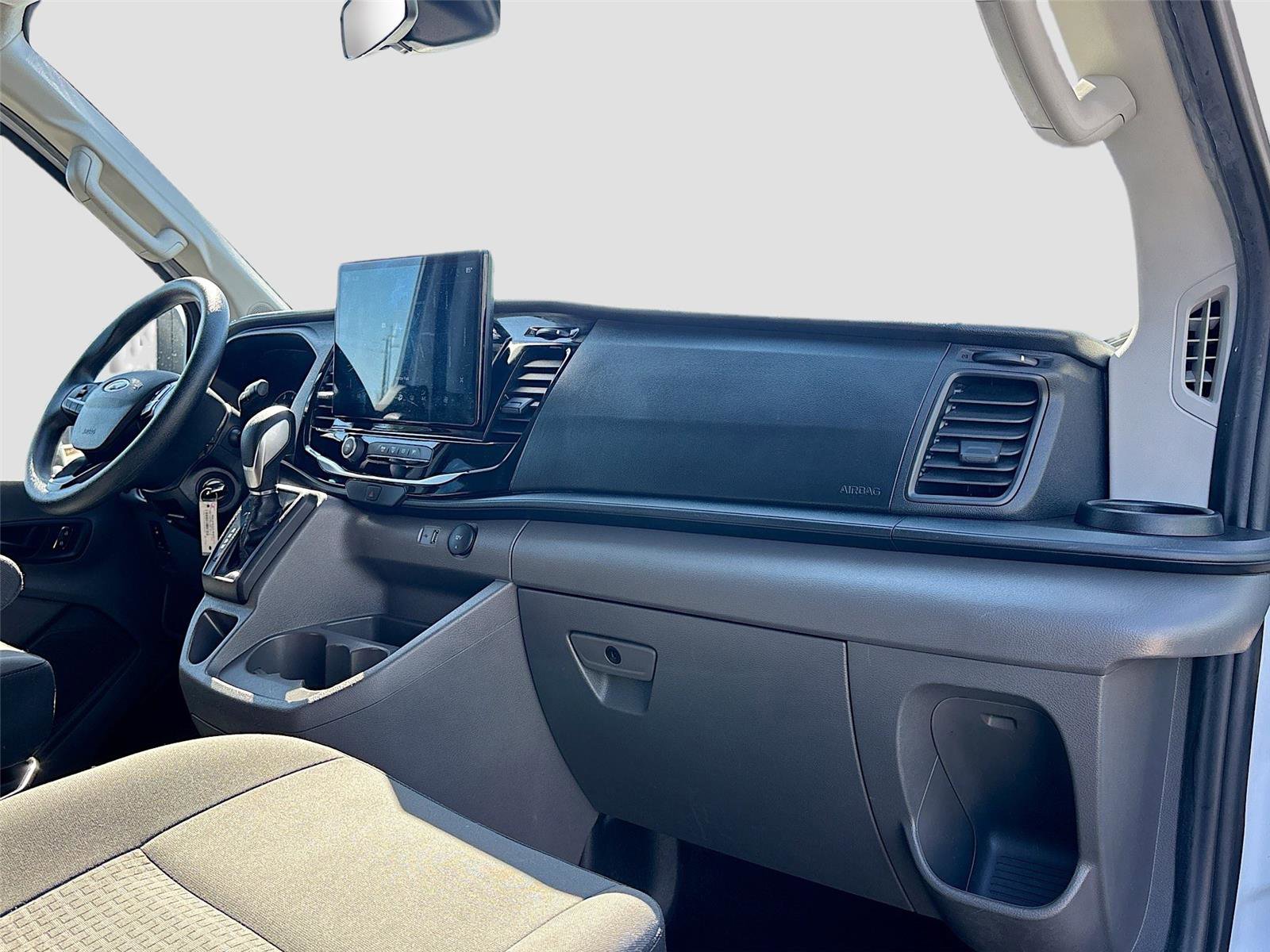 Used 2024 Ford Transit 350 XLT image 28