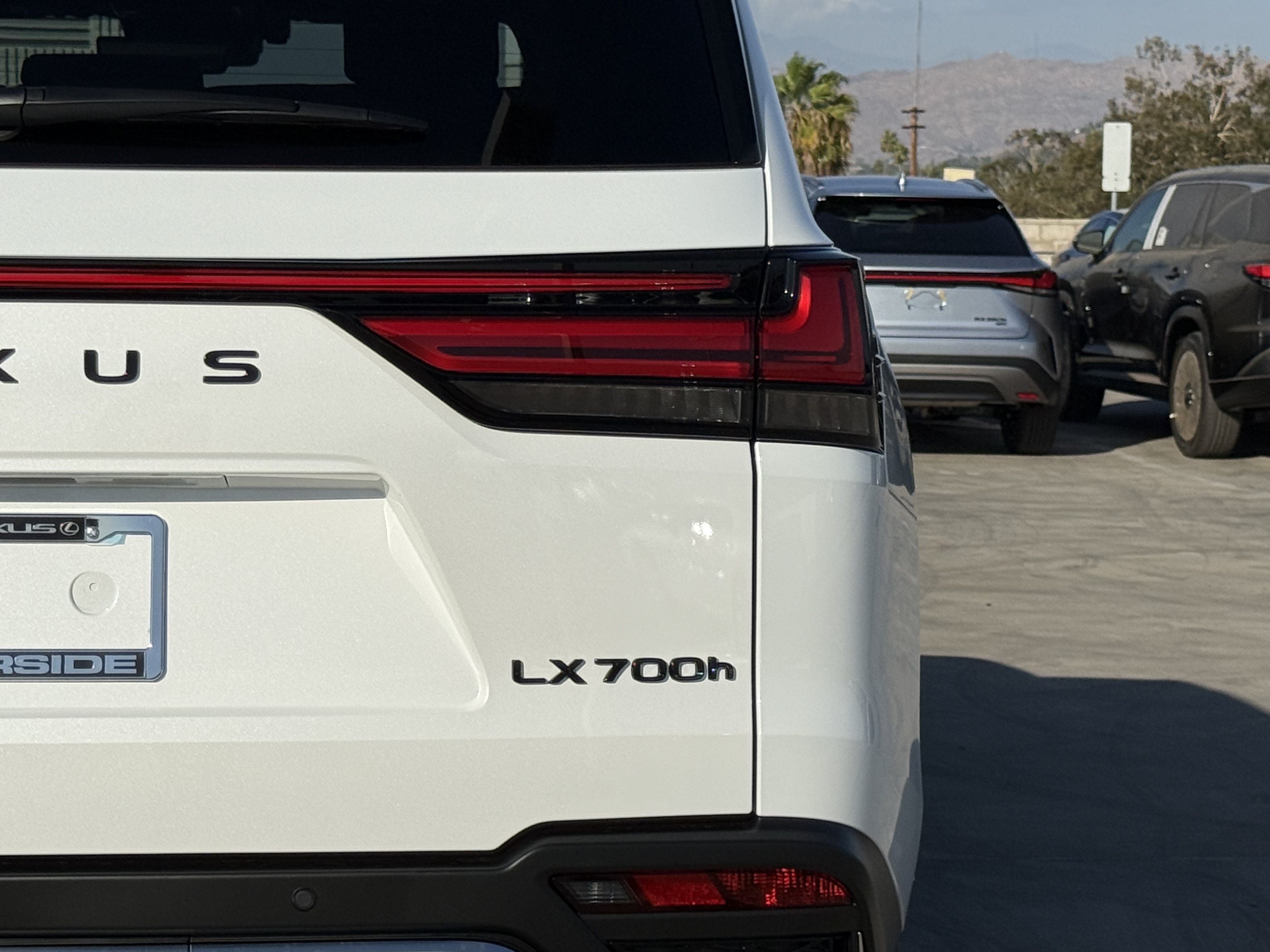 New 2026 Lexus LX 700h F Sport AWD/4WD image 13